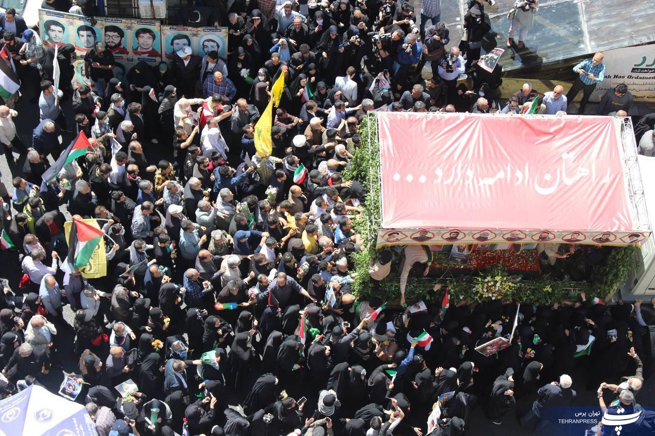 راهپیمایی روز جهانی قدس همراه با تشییع شهدا در پایتخت آغاز شد