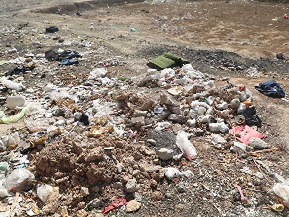 عکس| زباله‌های رها شده در محله «خلازیر»