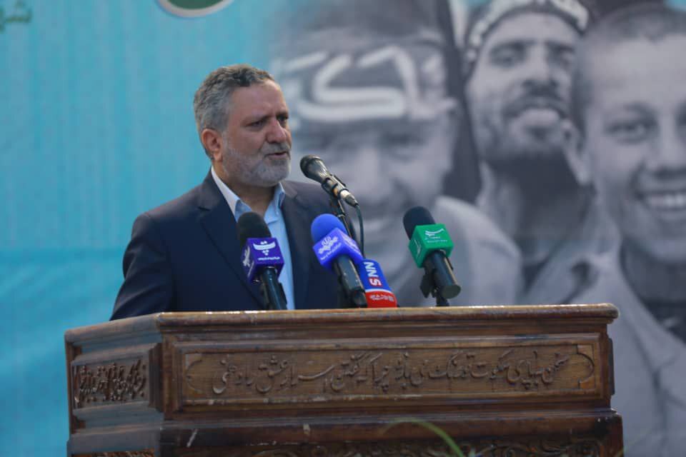 سردار حسن زاده: در نبرد اقتصادی باید مجاهدت کرد/وزیر کار:حاج قاسم تمام تهدیدات را به فرصت تبدیل میکرد/ سردار حسن زاده: در نبرد اقتصادی باید مجاهدت کرد/وزیر کار:حاج قاسم تمام تهدیدات را به فرصت تبدیل میکرد/