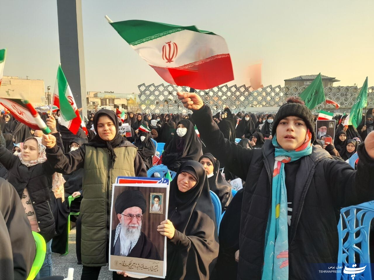 عکس| مراسم ۹دی تهران در میدان امام حسین برگزار شد