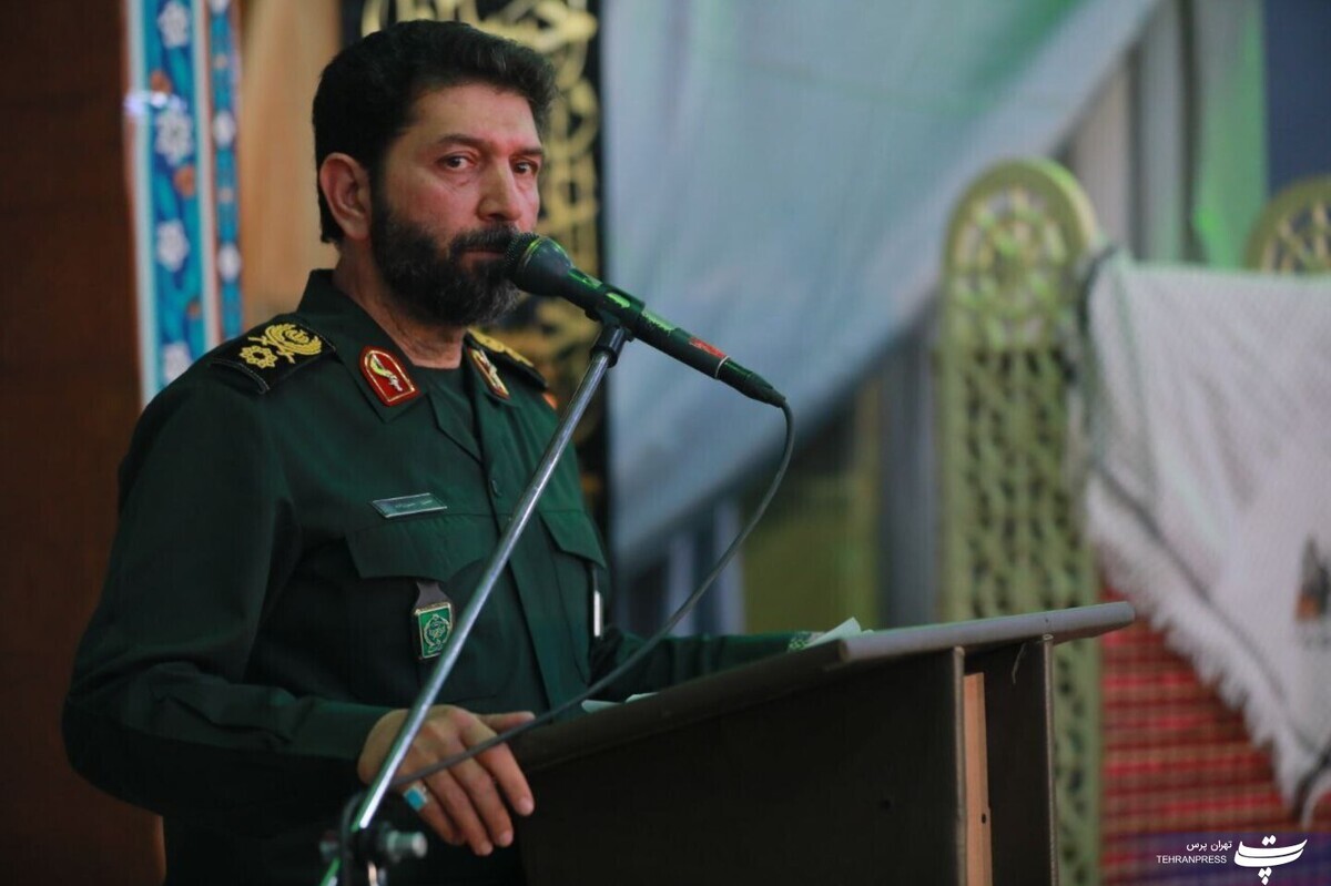 برگزاری مراسم سالگرد شهادت شهید همت در پادگان دوکوهه برگزاری مراسم سالگرد شهادت شهید همت در پادگان دوکوهه