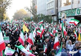 مردم ایران کسانی هستند که در حماسه ۱۳ آبان به خیابان‌ها آمدند/ ناراحتی دشمن از شادی ملت