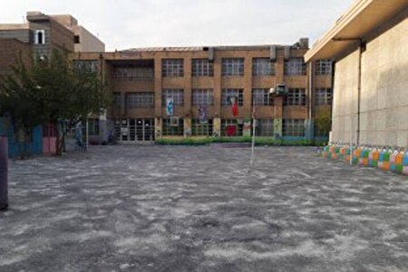 بهسازی آسفالت محوطه مدارس منطقه ۱۶