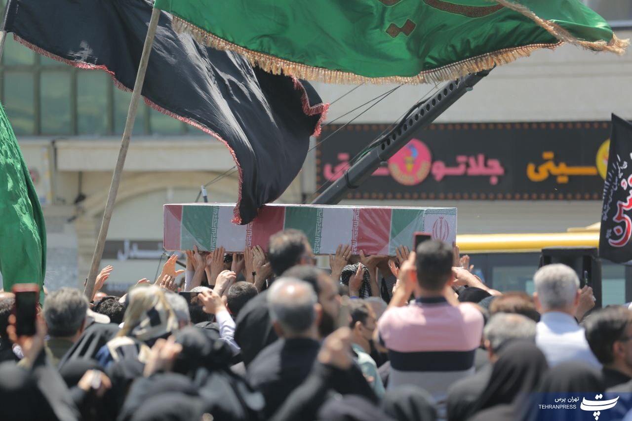 اجتماع بزرگ عزاداران امام صادق (ع) در میدان صادقیه تهران برگزار شد