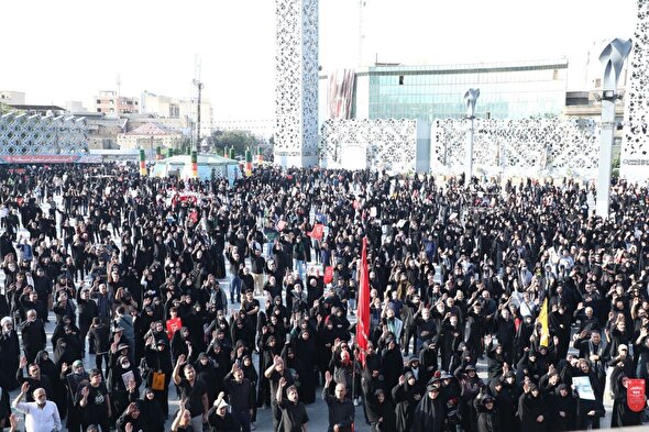 عکس (۲)| حضور باشکوه مردم پایتخت در پیاده‌روی جاماندگان اربعین حسینی