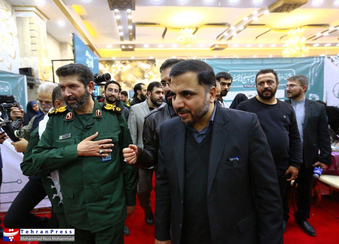 عکس| بازدید فرمانده سپاه تهران بزرگ و وزیر ارتباطات از رویداد تولید محتوای دیجیتال بسیج پایتخت