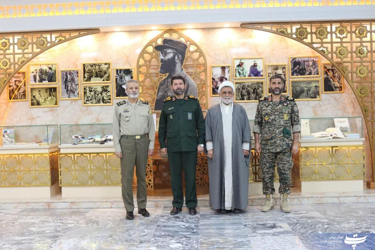 نشست هم‌اندیشی فرماندهان سپاه تهران بزرگ و ارتش