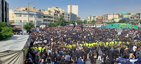 عکس| حضور گسترده مردم تهران در مراسم تشییع شهیدان خدمت