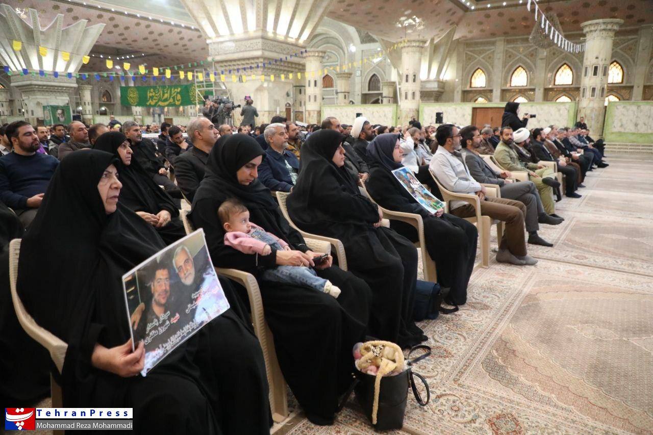 عکس| برگزاری همایش کارگران در مسیر حاج قاسم