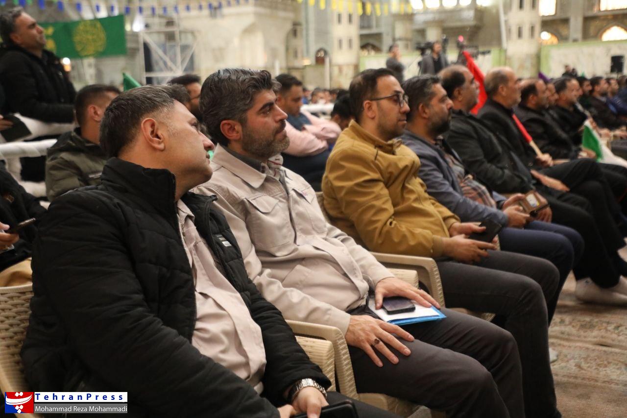 عکس| برگزاری همایش کارگران در مسیر حاج قاسم