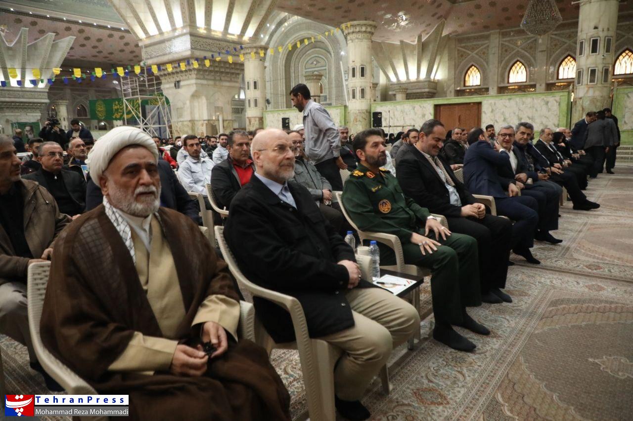 عکس| برگزاری همایش کارگران در مسیر حاج قاسم