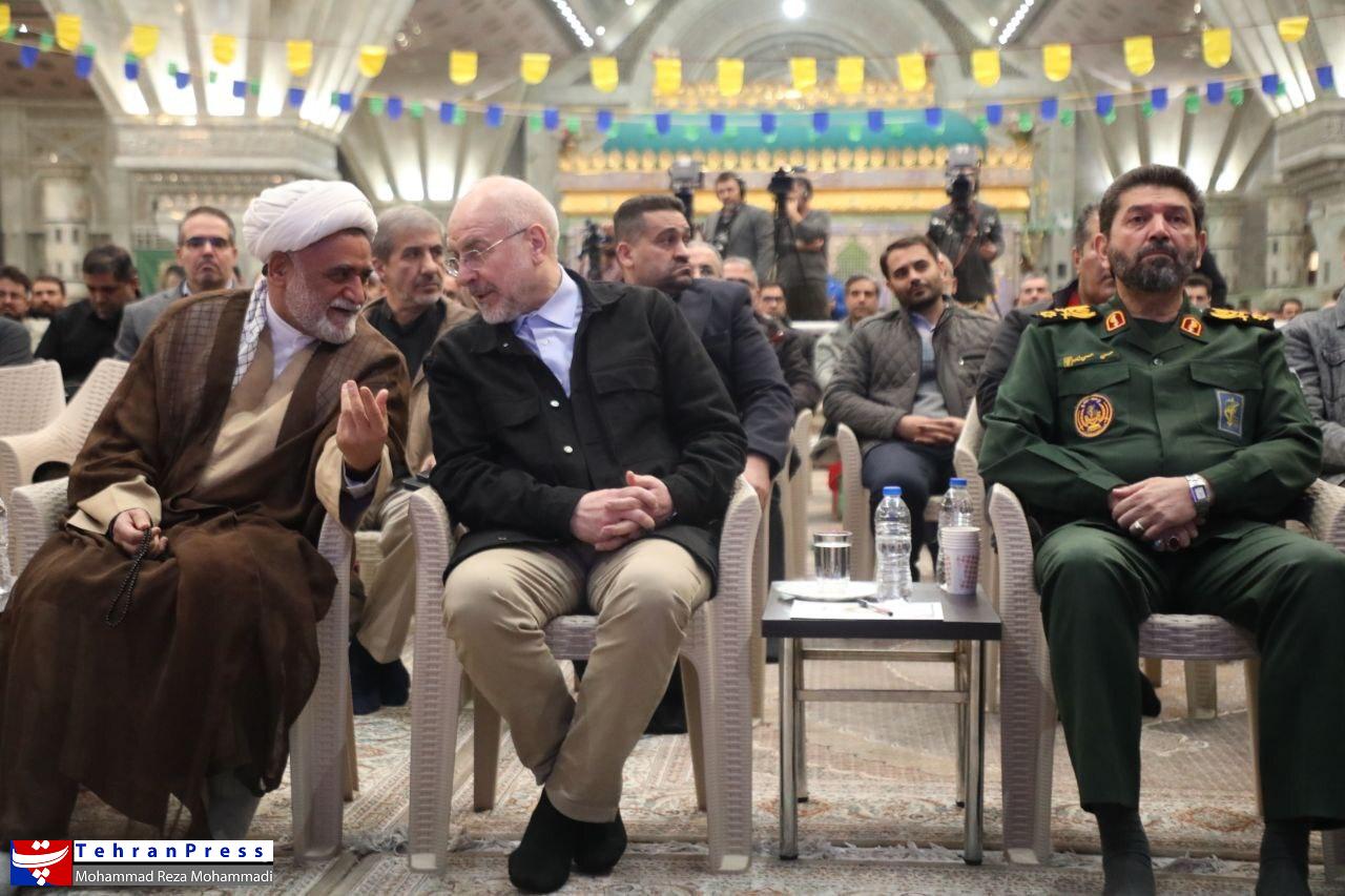 عکس| برگزاری همایش کارگران در مسیر حاج قاسم
