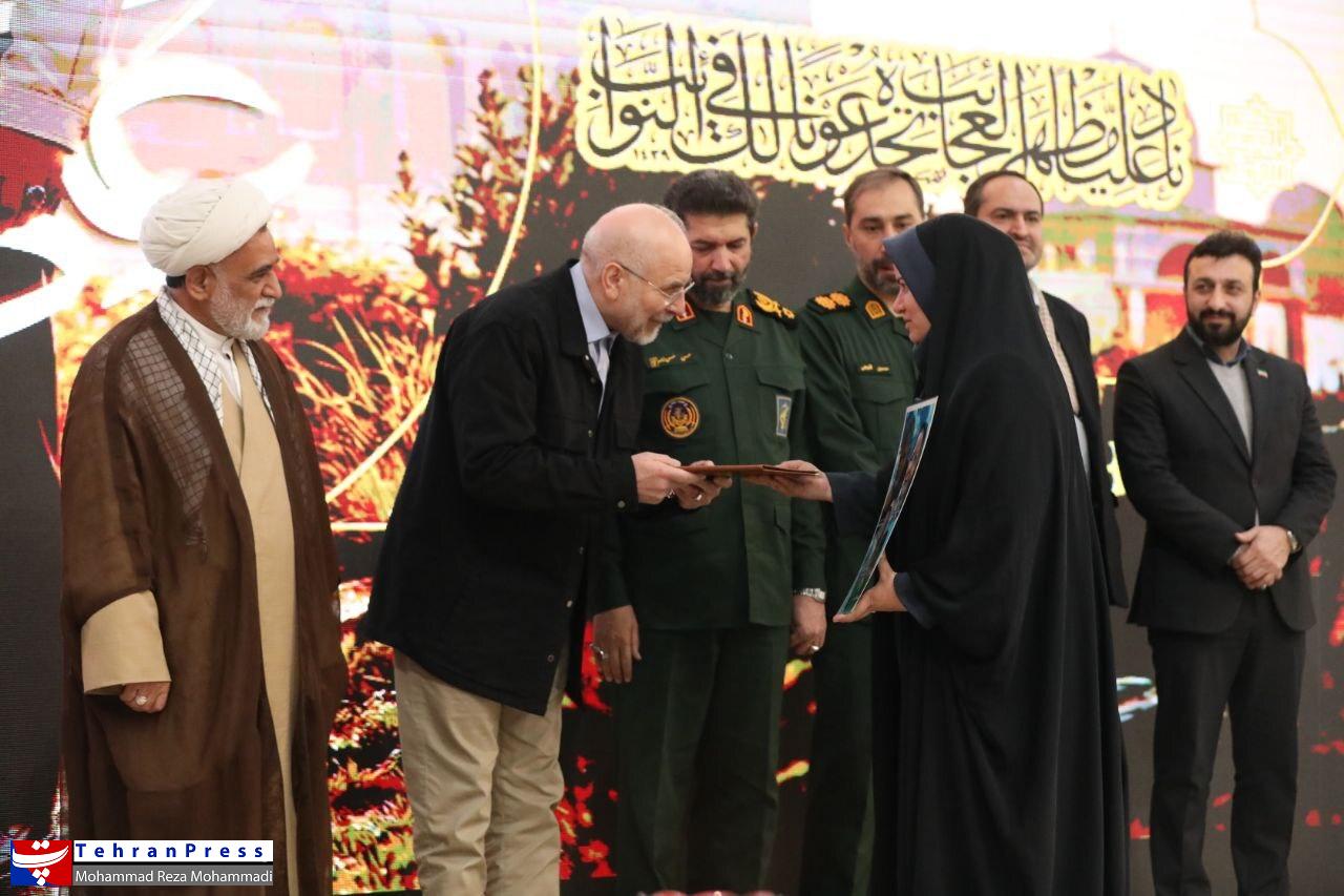عکس| برگزاری همایش کارگران در مسیر حاج قاسم