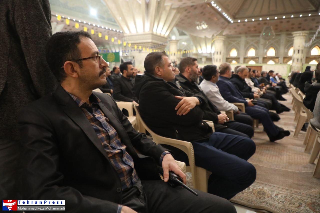 عکس| برگزاری همایش کارگران در مسیر حاج قاسم
