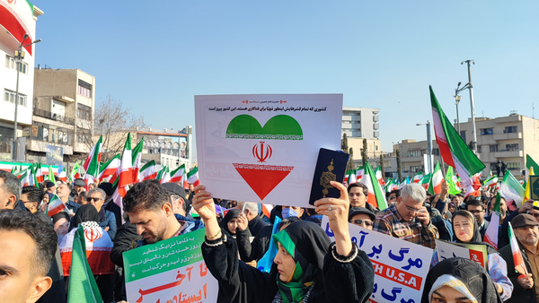 آغاز اجتماع بزرگ مردمی ضد اغتشاشات در تهران آغاز اجتماع بزرگ مردمی ضد اغتشاشات در تهران