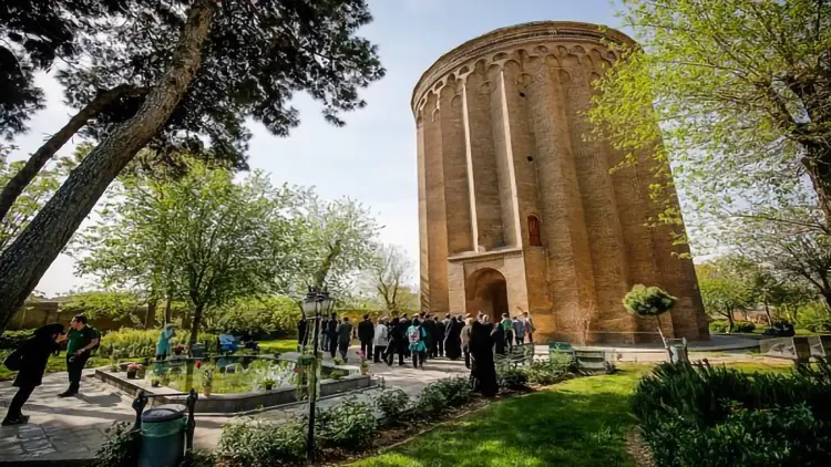 کهریزک؛ محلهای در مسیر همدلی و پیشرفت کهریزک؛ محلهای در مسیر همدلی و پیشرفت