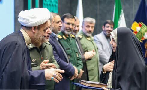 اختتامیه نهمین جشنواره ملی «فانوس» اختتامیه نهمین جشنواره ملی «فانوس»