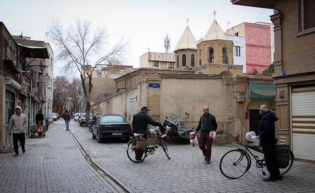 محله سنگلج تهران با تاریخ زنده خود محله سنگلج تهران با تاریخ زنده خود