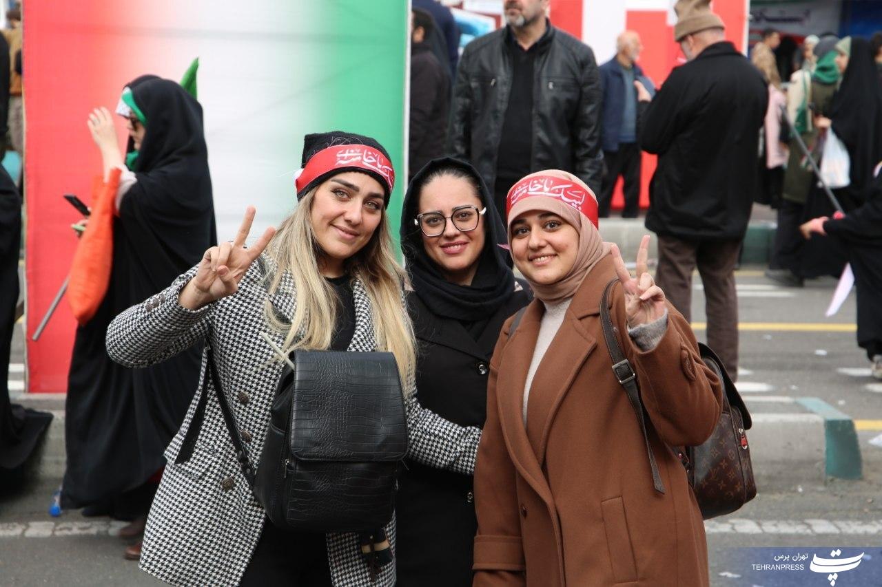 برگزاری راهپیمایی باشکوه ۲۲ بهمن در تهران برگزاری راهپیمایی باشکوه ۲۲ بهمن در تهران
