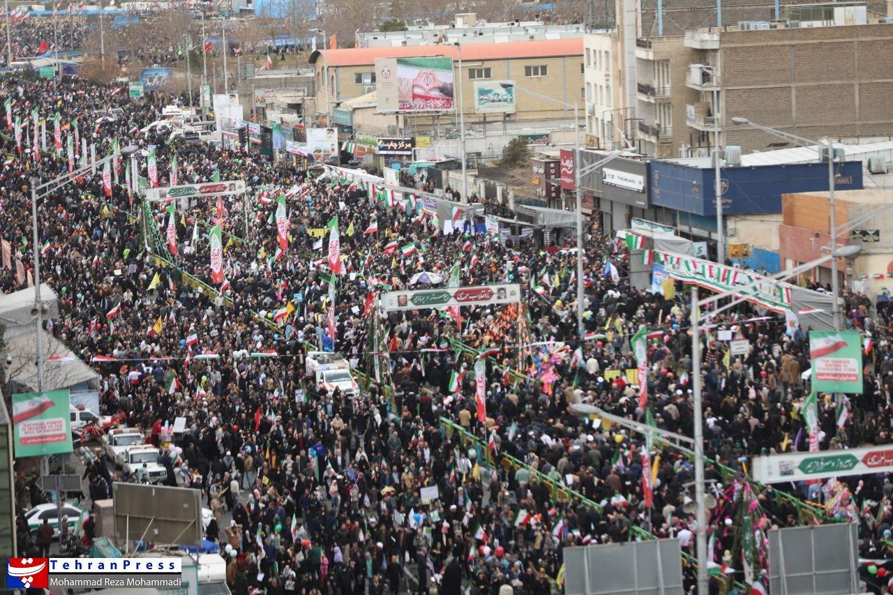 برگزاری راهپیمایی باشکوه ۲۲ بهمن در تهران برگزاری راهپیمایی باشکوه ۲۲ بهمن در تهران