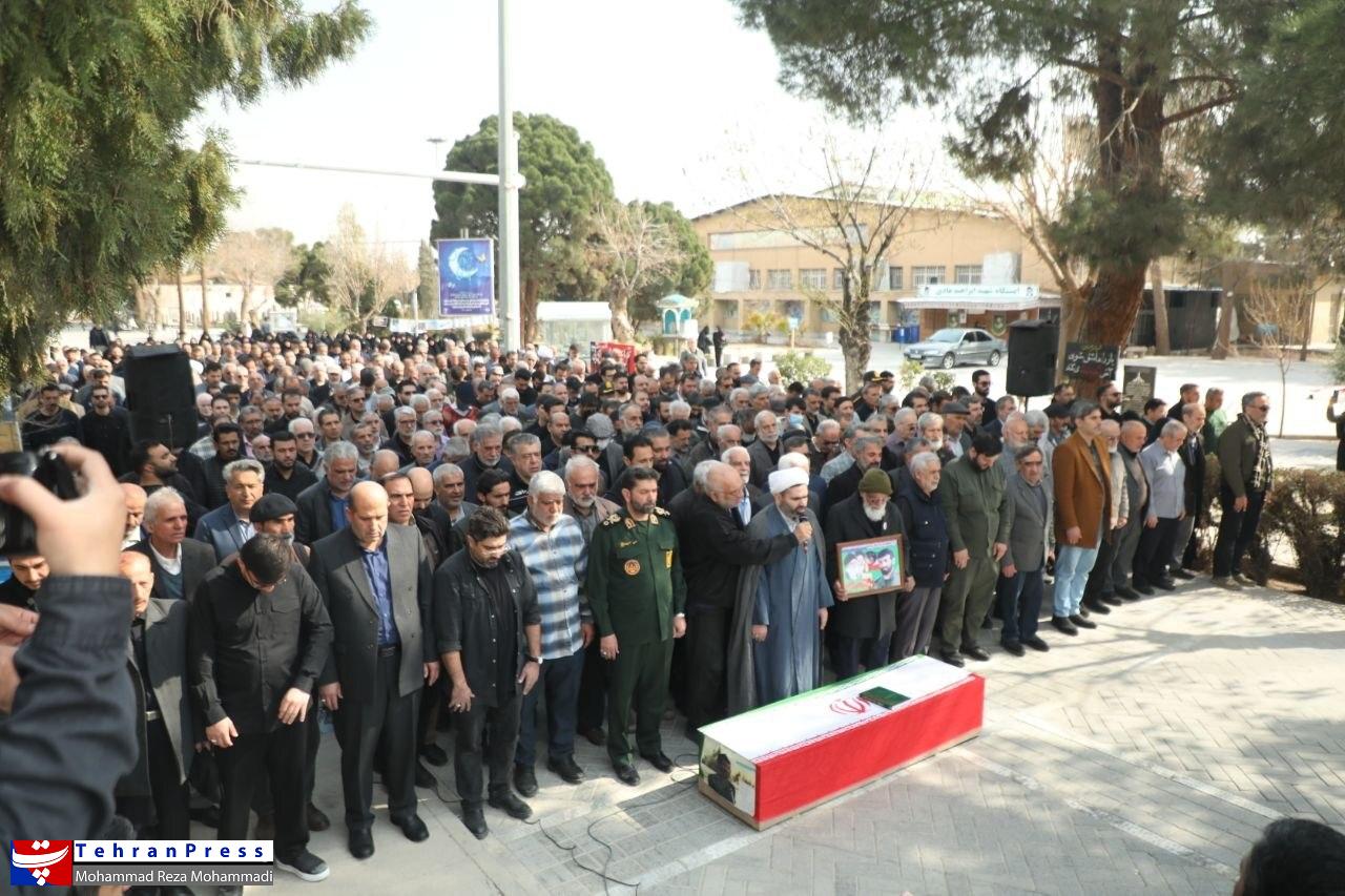 عکس| تشییع پیکر مادر جاویدالاثر حاج احمد متوسلیان در گلزار شهدای تهران