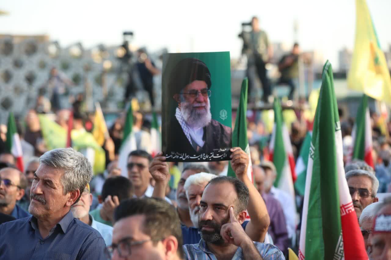 قدرتمندتر از آن هستیم که بخواهند تهدید کنند قدرتمندتر از آن هستیم که بخواهند تهدید کنند