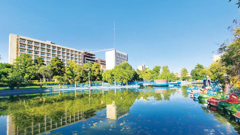 بازتاب زیبایی طبیعت در بوستان شهر بازتاب زیبایی طبیعت در بوستان شهر
