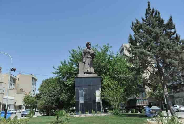 چهارصد دستگاه؛ از گذشته ریشهدار تا آینده پویا چهارصد دستگاه؛ از گذشته ریشهدار تا آینده پویا