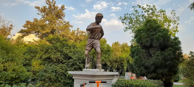 نفس تازه غرب تهران در بوستان المهدی