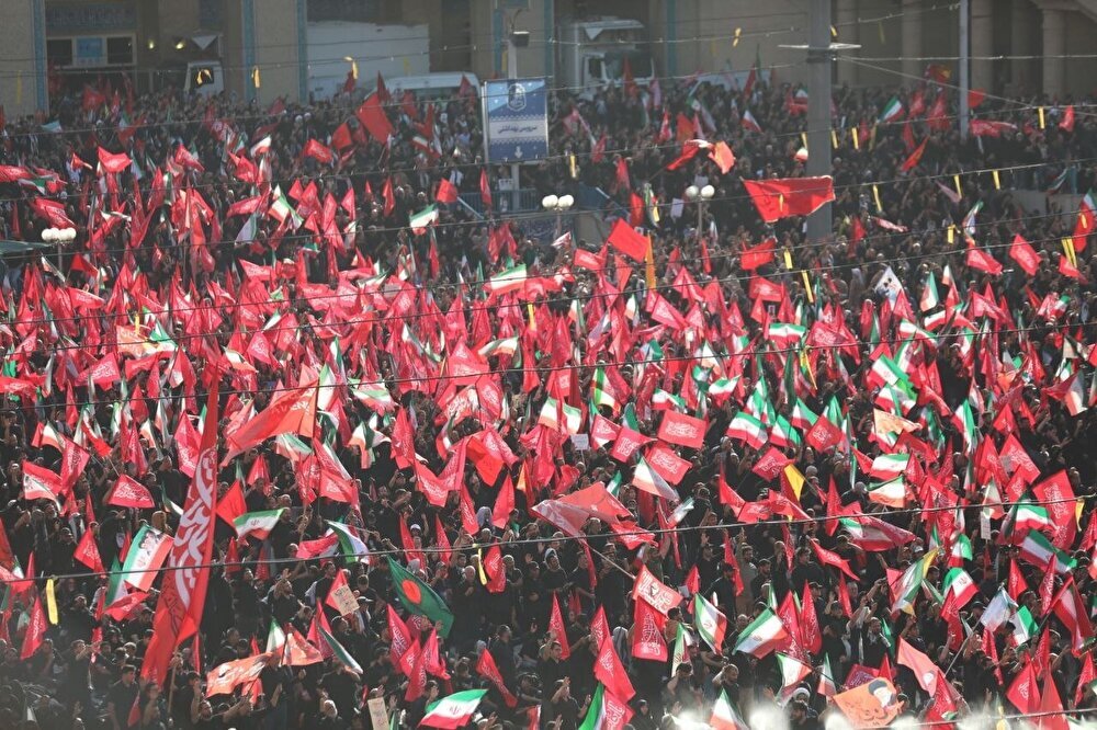 شکوه امت در وداع حماسی با رهبر شهید