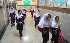 جشن شکوفه‌ها در مدارس سراسر کشور آغاز شد