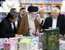 نباید فضای مجازی جای کتابخوانی را بگیرد
