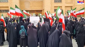 تجمع دانشجویان دانشگاه الزهرا(س) در حمایت از ایران