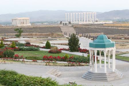باغ موزه مینیاتور؛ روایتی کوچک از ایران بزرگ باغ موزه مینیاتور؛ روایتی کوچک از ایران بزرگ