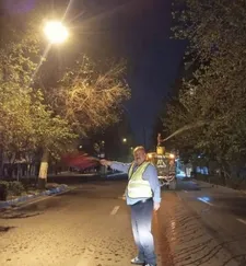 عملیات آبشویی درختان به همت اداره فضای سبز