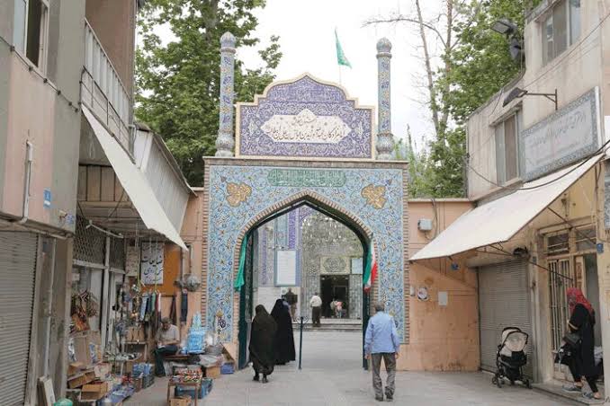محله امامزاده عبدالله: تلفیقی از معنویت و زندگی شهری محله امامزاده عبدالله: تلفیقی از معنویت و زندگی شهری