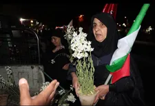 اهدای ۱۰۰۰ گلدان شمعدانی در میدان منیریه تهران