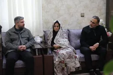 شهدا با نثار جان خود، از آرامش مردم دفاع کردند