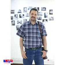 شعر شاعران باید بتواند زبان گویای مردم باشد