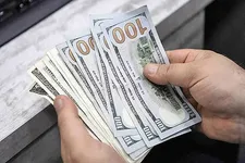 محدودیت‌های جدید برای ۴۵ سوداگر ارز و طلا