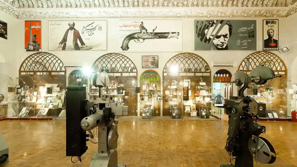 موزه سینما؛ روایت تصویری تاریخ سینمای ایران موزه سینما؛ روایت تصویری تاریخ سینمای ایران