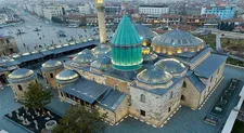 مولانا؛ صدای ماندگار زبان فارسی