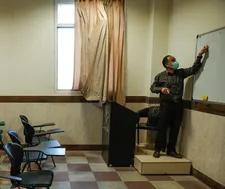 تعداد دانشگاه‌های کشور کاهش می‌یابد