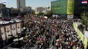رزمایش ۳۱۳ هزارنفری جانفدای ایران از قاب آسمان پایتخت