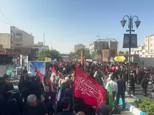 آئین جاماندگان اربعین با شعار باید برخاست