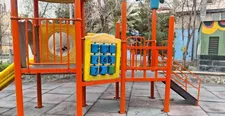 رنگ‌آمیزی زمین‌های بازی و تجهیزات شهری