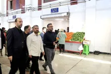 تسریع در نوسازی میدان میوه و تره‌بار پیروزی