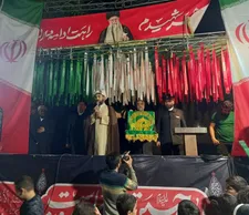 پرچم امام رضا (ع) میدان رازی تهران را عطرآگین کرد