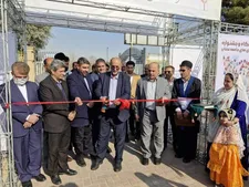 افتتاح نمایشگاه عرضه تولیدات عشایر