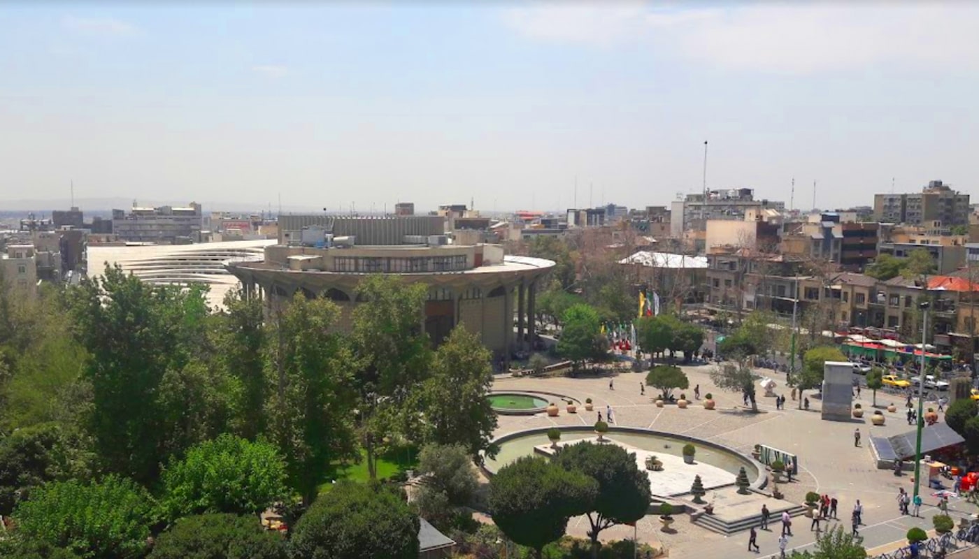 بوستان دانشجو؛ پیوند طبیعت، هنر و زندگی بوستان دانشجو؛ پیوند طبیعت، هنر و زندگی